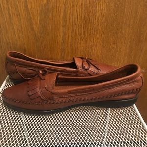 Naturalizer Flats
